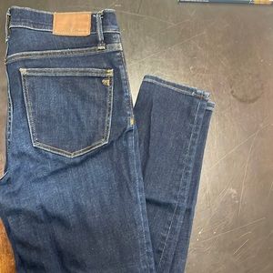 9” High-rise skinny Jeans size 28